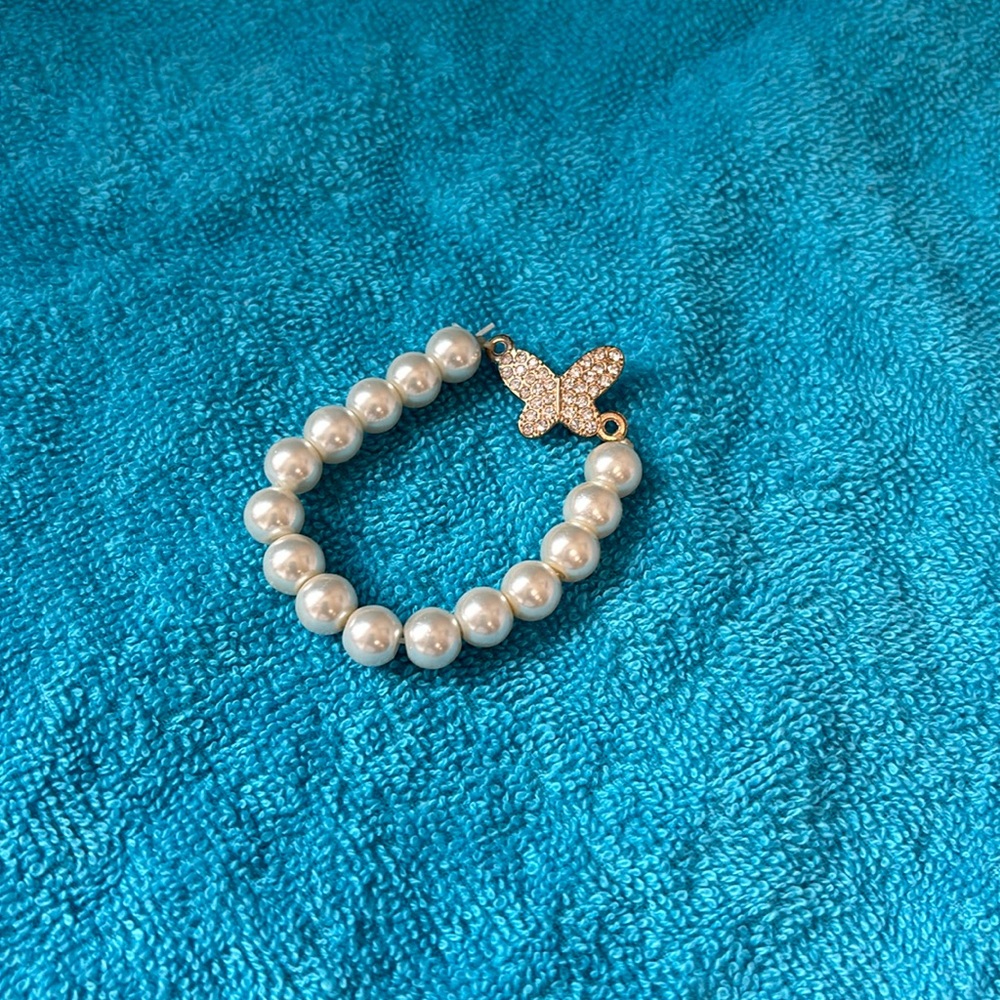 Butterfly pearl bracelet